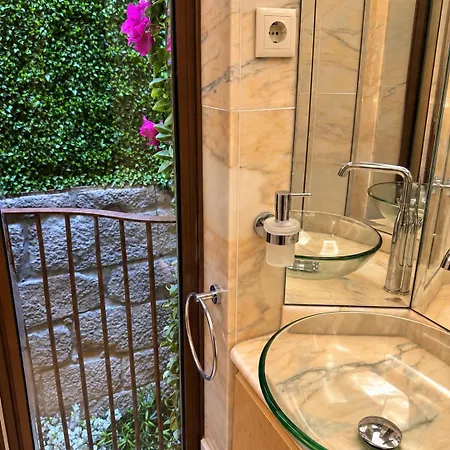 Blue House Bombarda - One Bedroom B